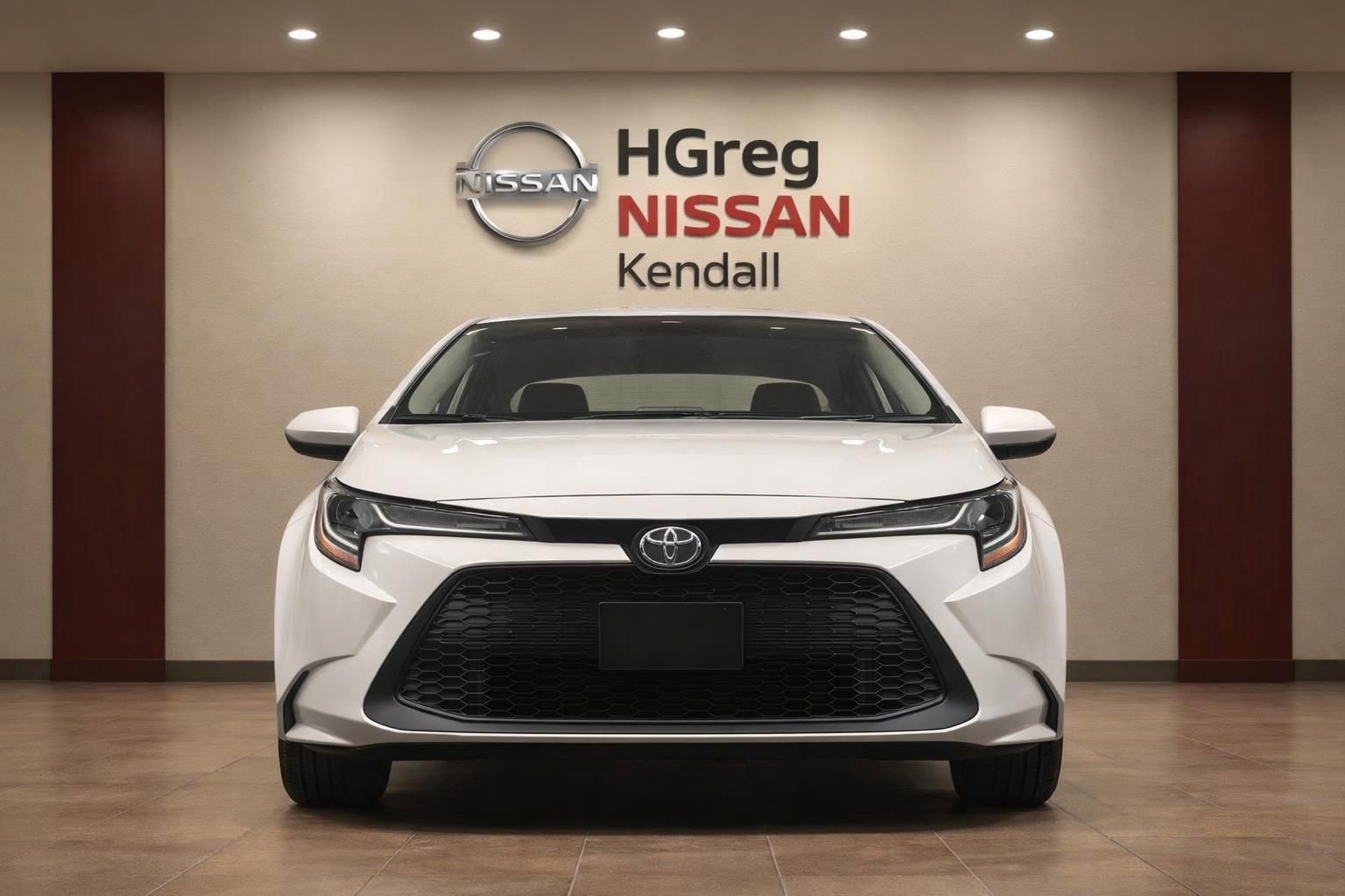 Used 2023 Toyota Corolla LE FWD image 5