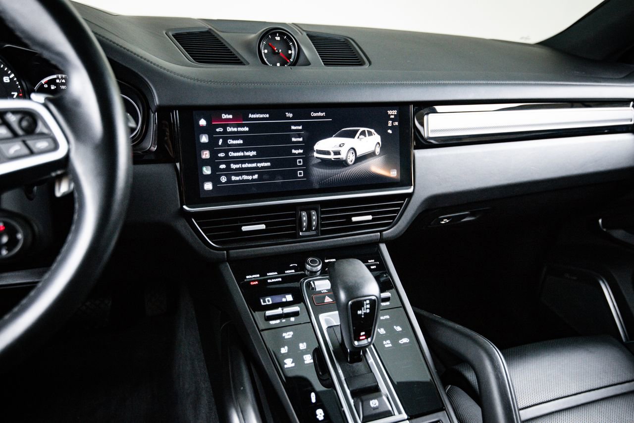 Used 2022 Porsche Cayenne Platinum Edition AWD/4WD image 19