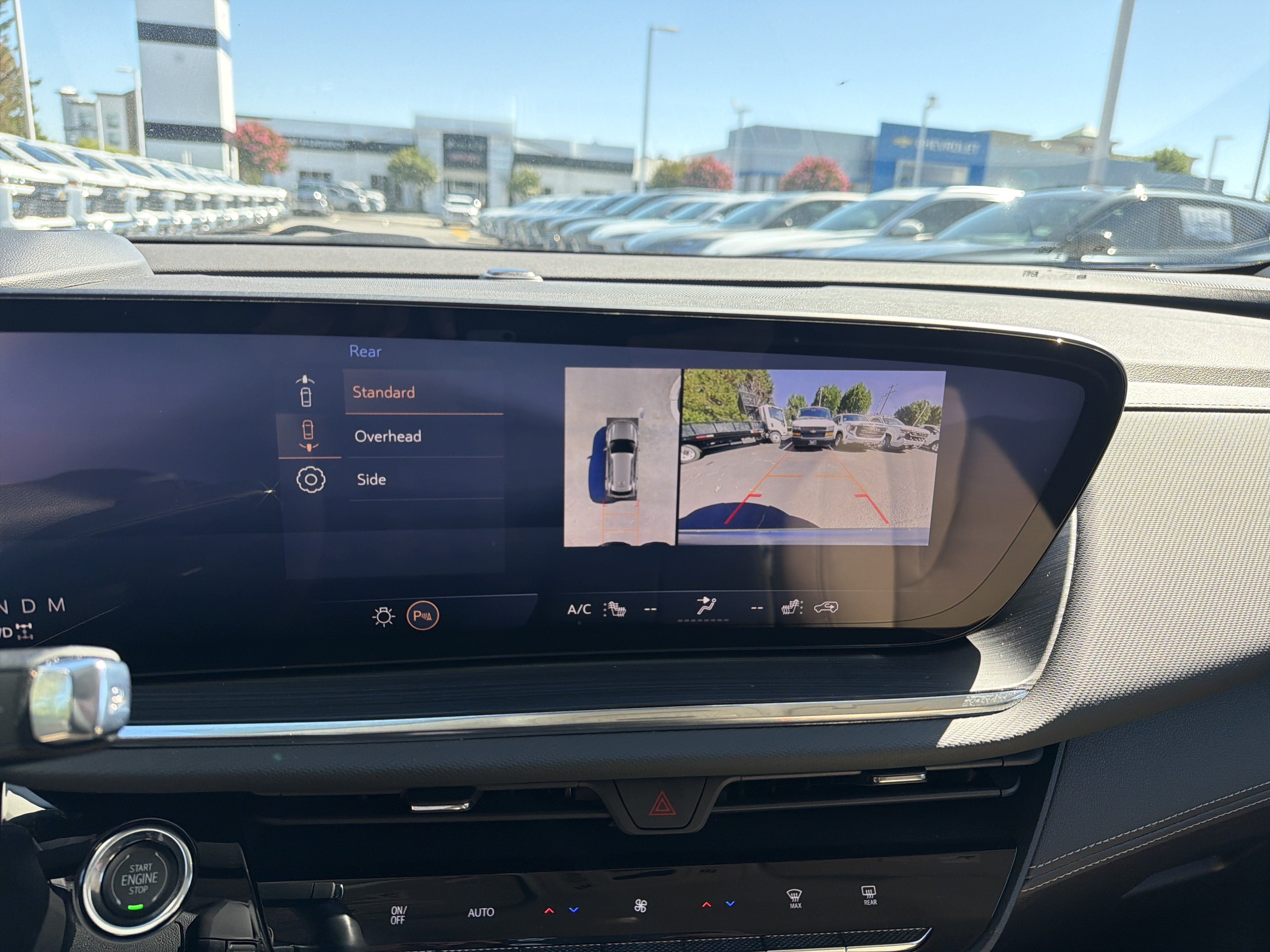 Used 2025 Buick Envision Preferred AWD/4WD image 24