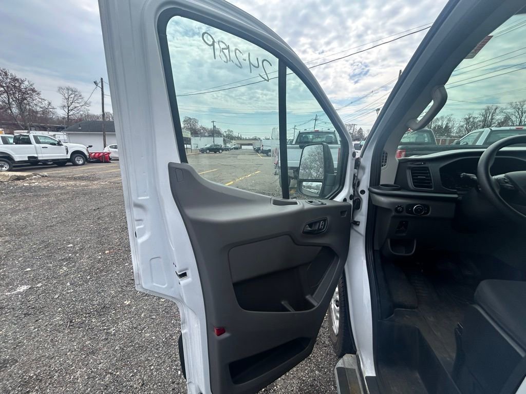Certified 2024 Ford Transit 250 Low Roof w/ Exterior Upgrade Package image 16