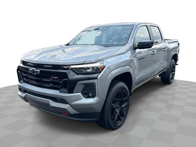 Used 2024 Chevrolet Colorado Z71 w/ Z71 Convenience Package 2