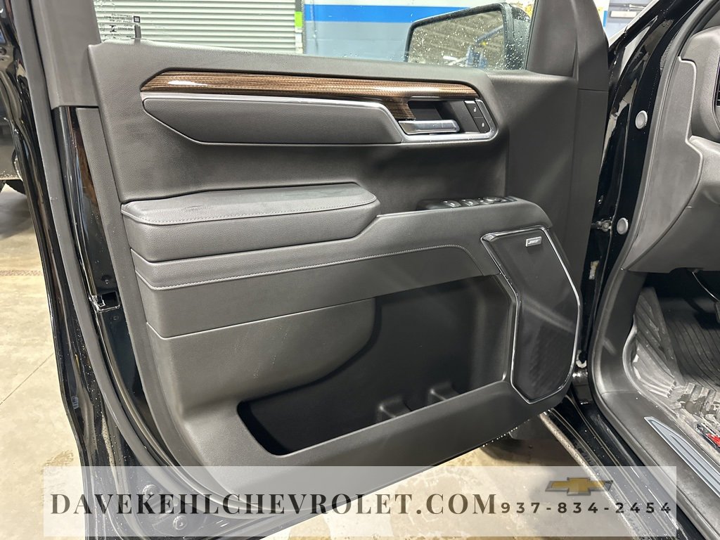 Used 2025 Chevrolet Silverado 1500 LT Trail Boss w/ LT Trail Boss Premium Package image 9