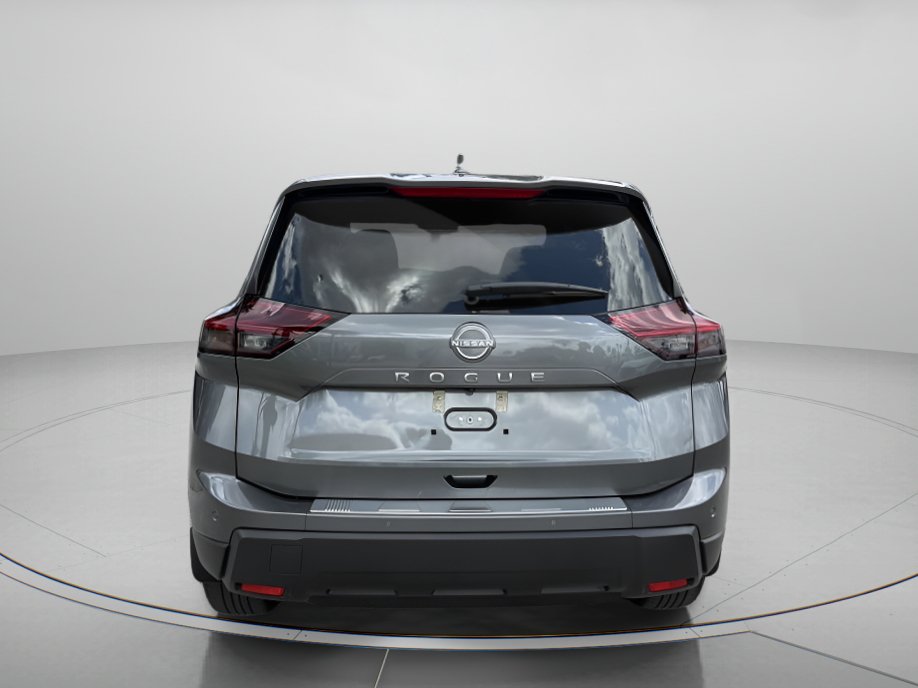 Used 2026 Nissan Rogue SV FWD image 4