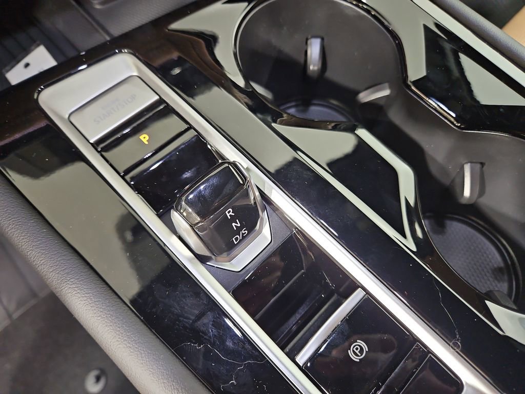 New 2026 Volkswagen Atlas Cross Sport SEL image 24