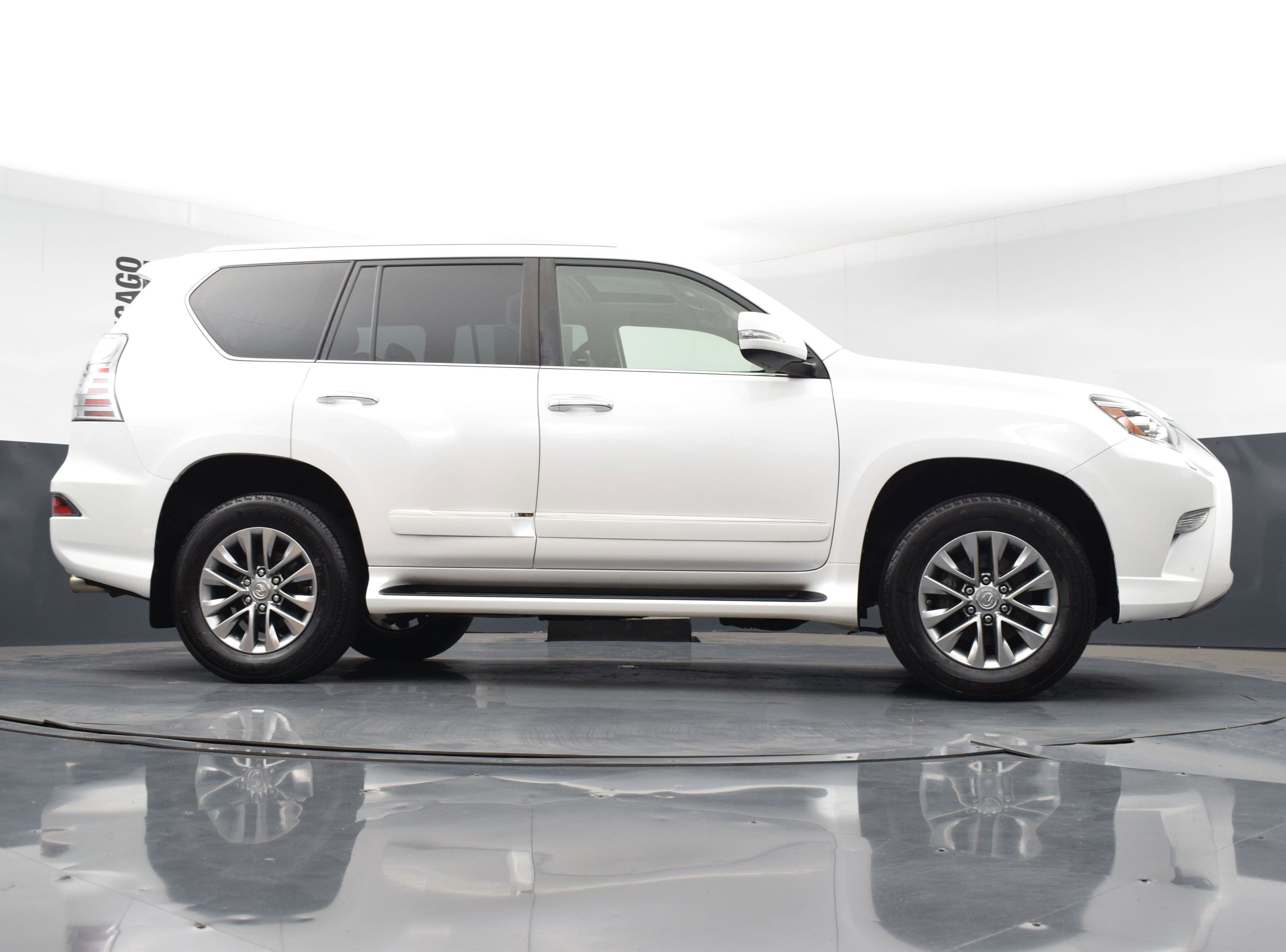Used 2016 Lexus GX 460 Luxury image 40