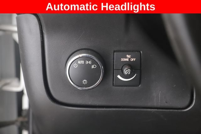 Used 2018 Chevrolet Express 4500 w/ Power Convenience Package RWD image 4