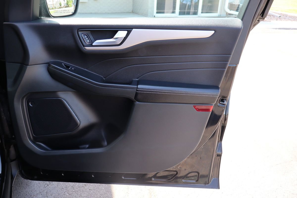 Used 2022 Ford Escape SEL image 26