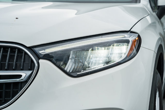 Used 2023 Mercedes-Benz GLC 300 4MATIC image 13