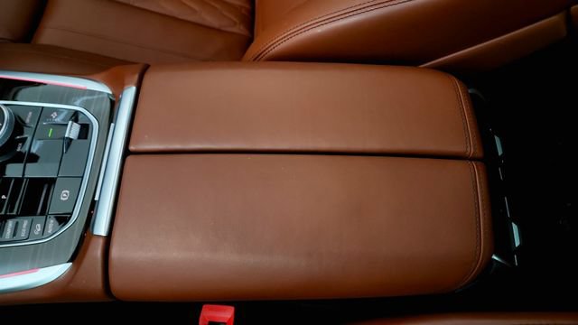 Used 2023 BMW X7 M60i AWD/4WD image 74