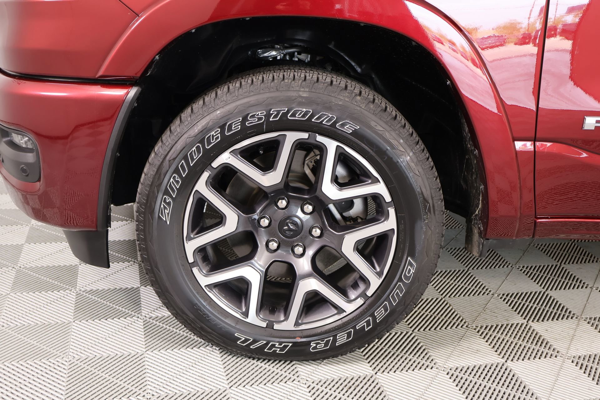 Used 2025 RAM 1500 Laramie w/ Sport Appearance Package image 19