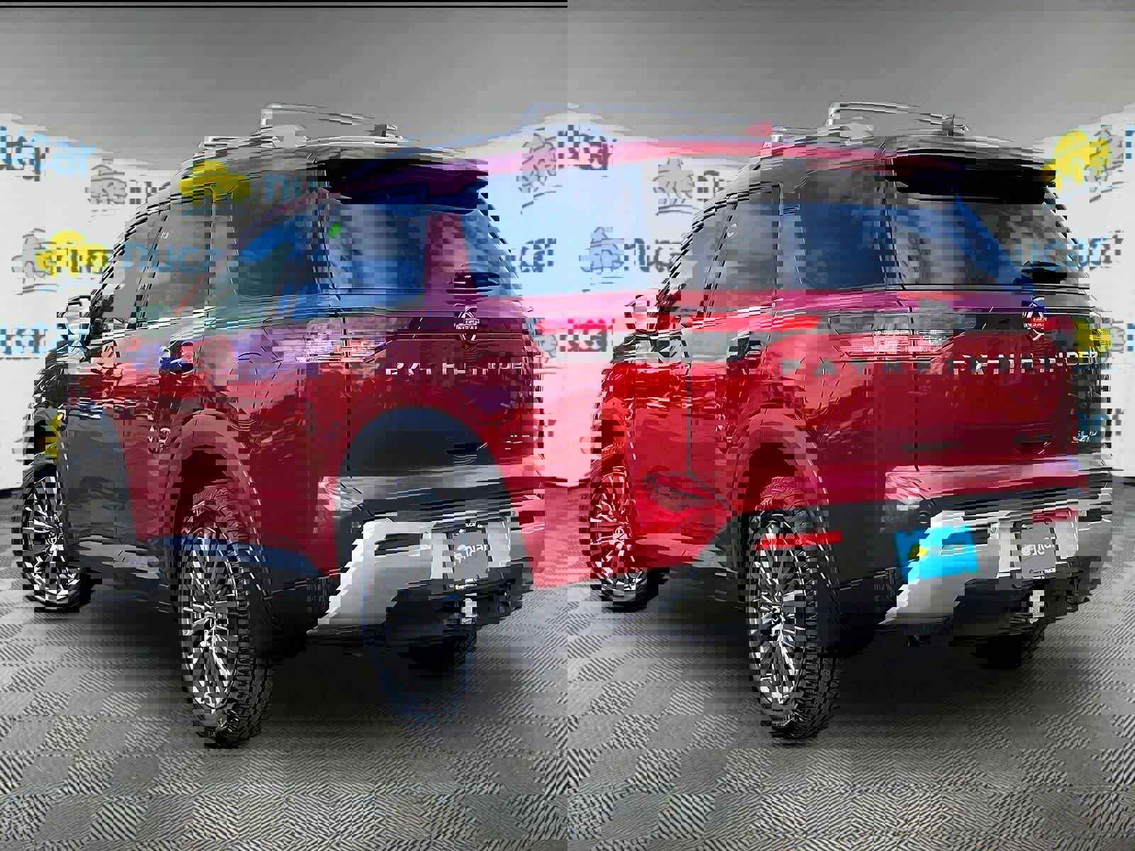 Used 2022 Nissan Pathfinder SL w/ SL Premium Package AWD/4WD image 4