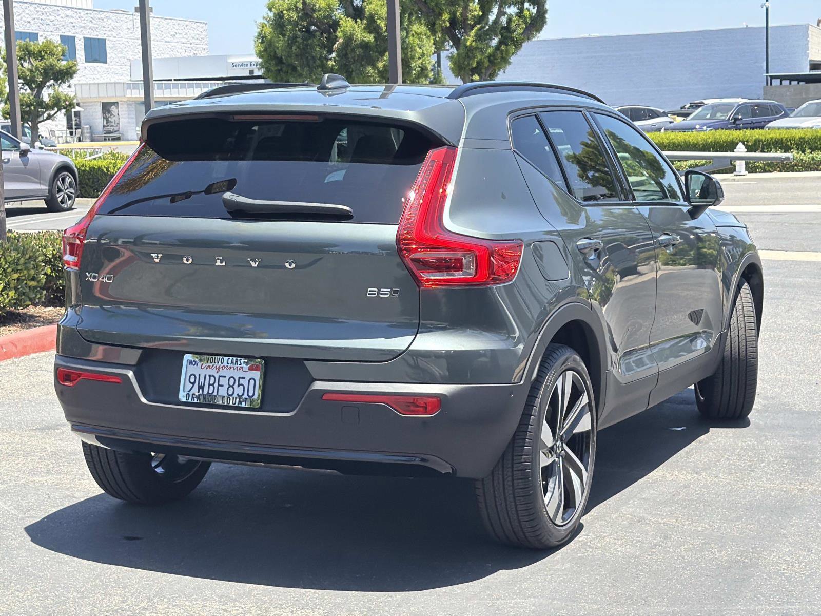 Used 2026 Volvo XC40 B5 Ultra w/ Climate Package AWD/4WD image 5