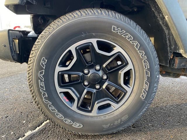 Used 2015 Jeep Wrangler Unlimited Rubicon image 22