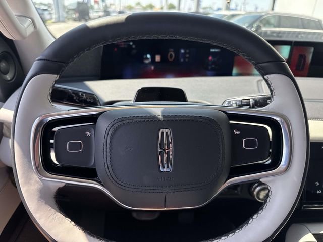 New 2026 Lincoln Navigator L Reserve AWD/4WD image 27