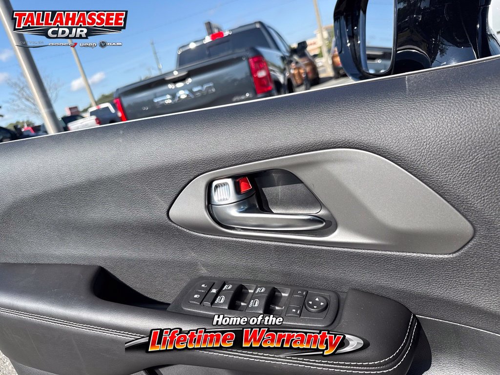New 2027 Chrysler Pacifica LX FWD image 17