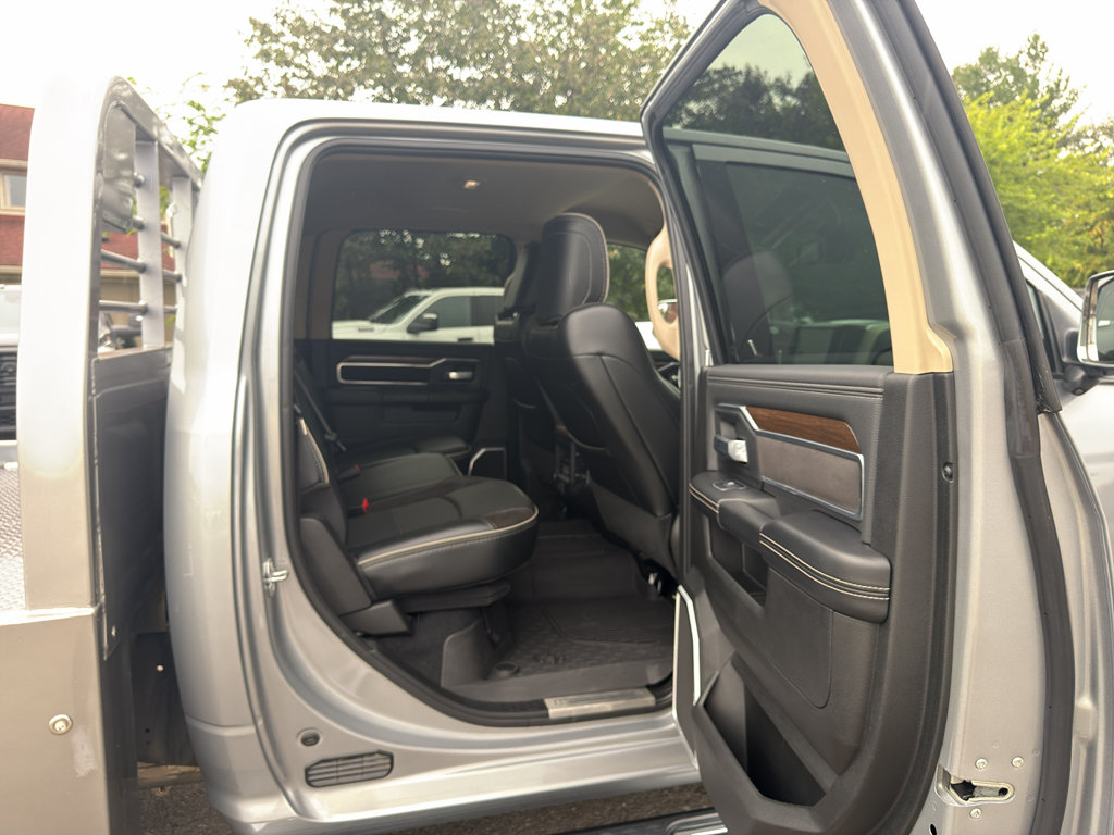 Used 2022 RAM 4500 Laramie AWD/4WD image 21