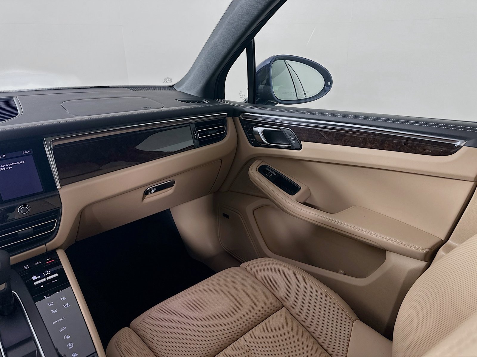 New 2026 Porsche Macan AWD/4WD image 23