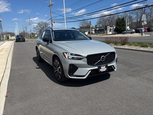 Certified 2025 Volvo XC60 B5 Plus AWD/4WD image 6