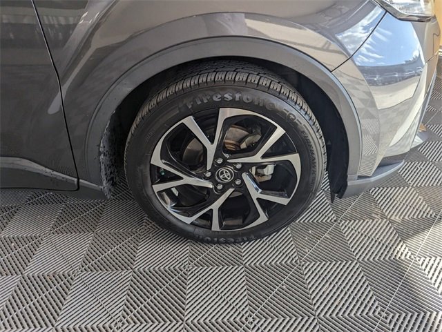 Used 2020 Toyota C-HR image 18