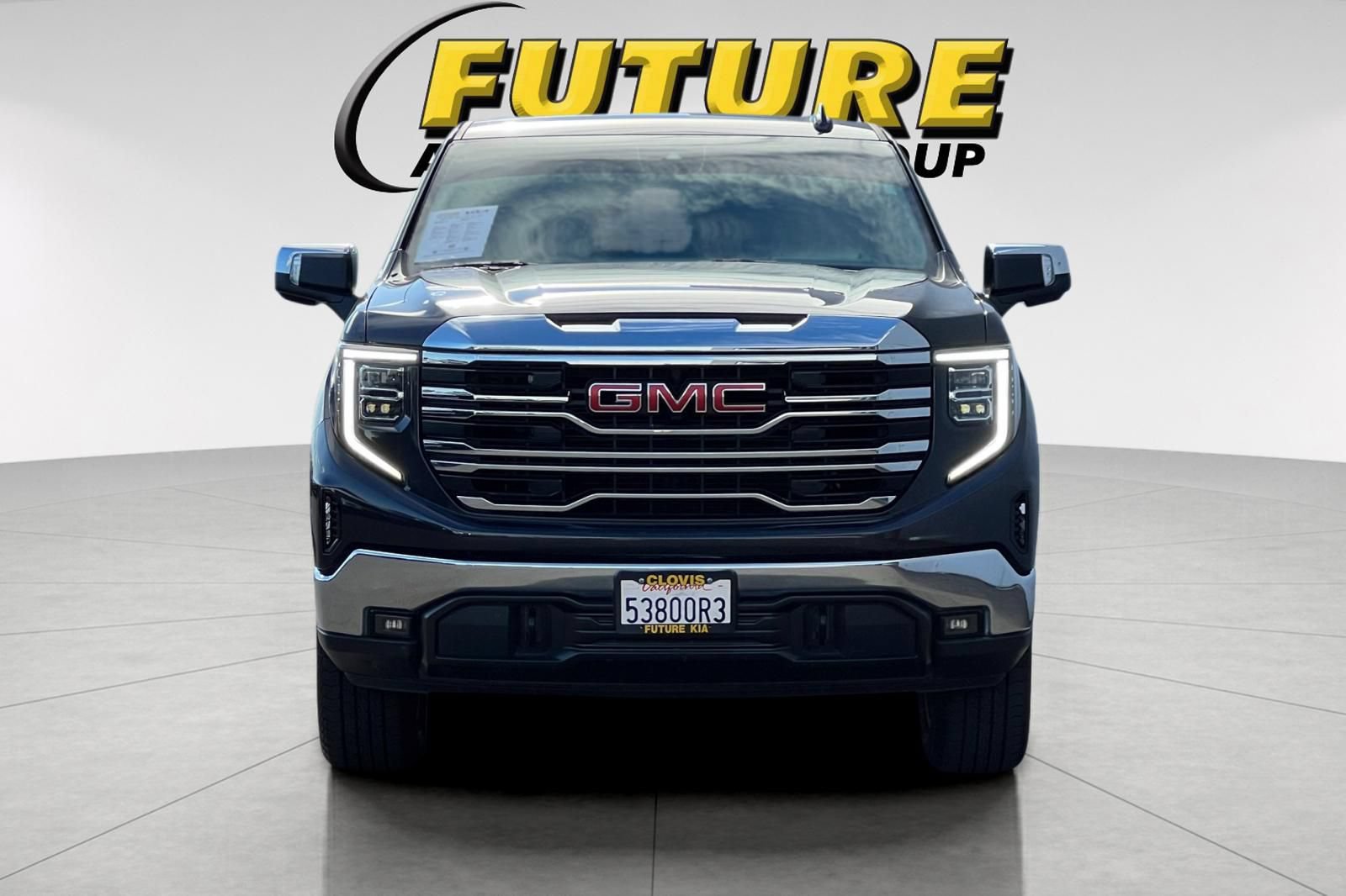 Used 2023 GMC Sierra 1500 SLT w/ SLT Premium Package AWD/4WD image 9