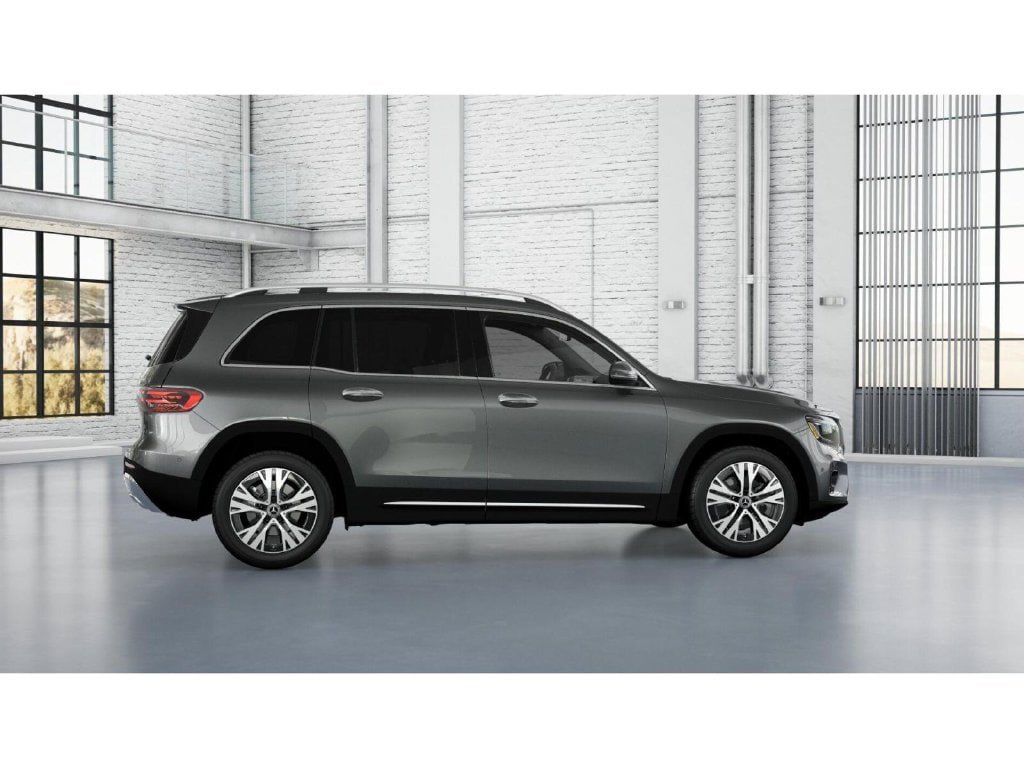New 2026 Mercedes-Benz GLB 250 4MATIC image 17