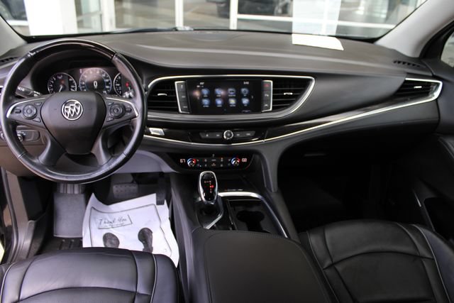 Used 2019 Buick Enclave Avenir w/ Avenir Technology Package AWD/4WD image 28
