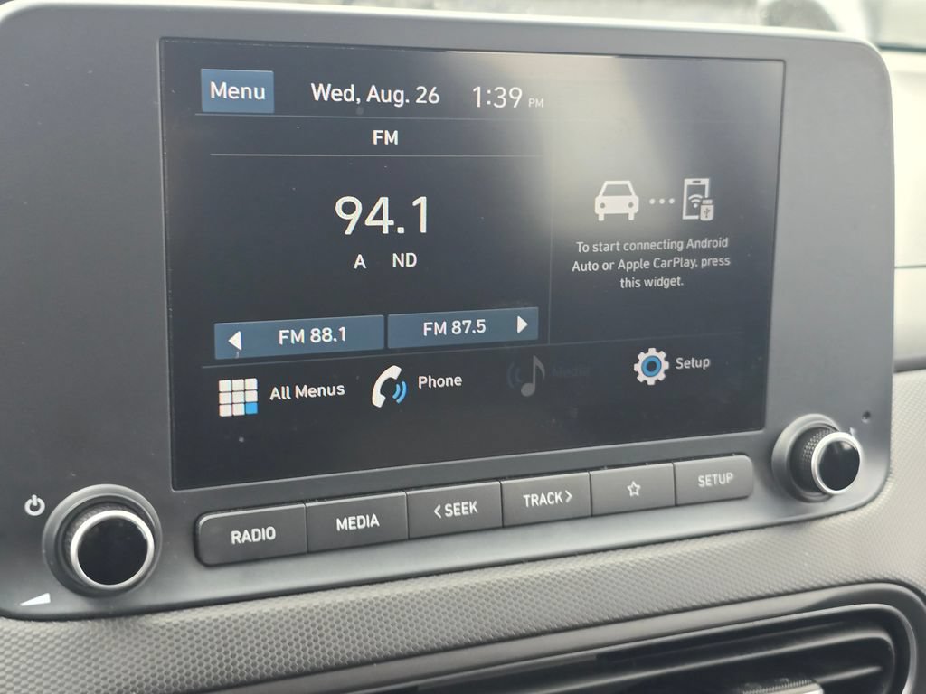 Used 2023 Hyundai Kona SE AWD/4WD image 28