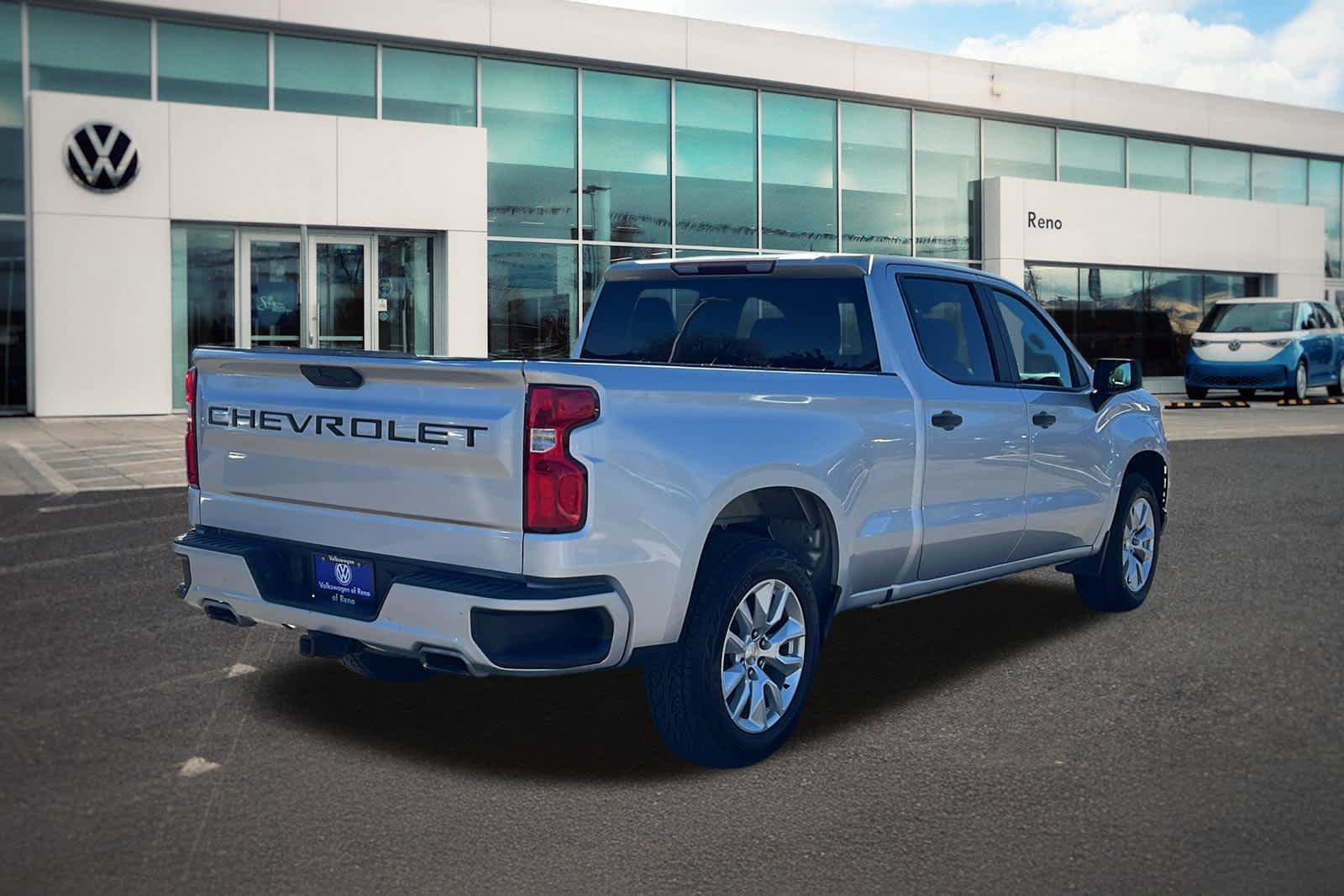 Used 2020 Chevrolet Silverado 1500 Custom w/ Custom Value Package AWD/4WD image 5