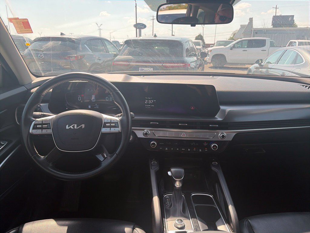 Used 2025 Kia Telluride S AWD/4WD image 14