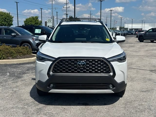 Used 2022 Toyota Corolla Cross XLE w/ Convenience Package AWD/4WD image 2
