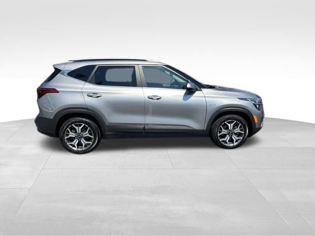 Certified 2021 Kia Seltos EX AWD/4WD image 9