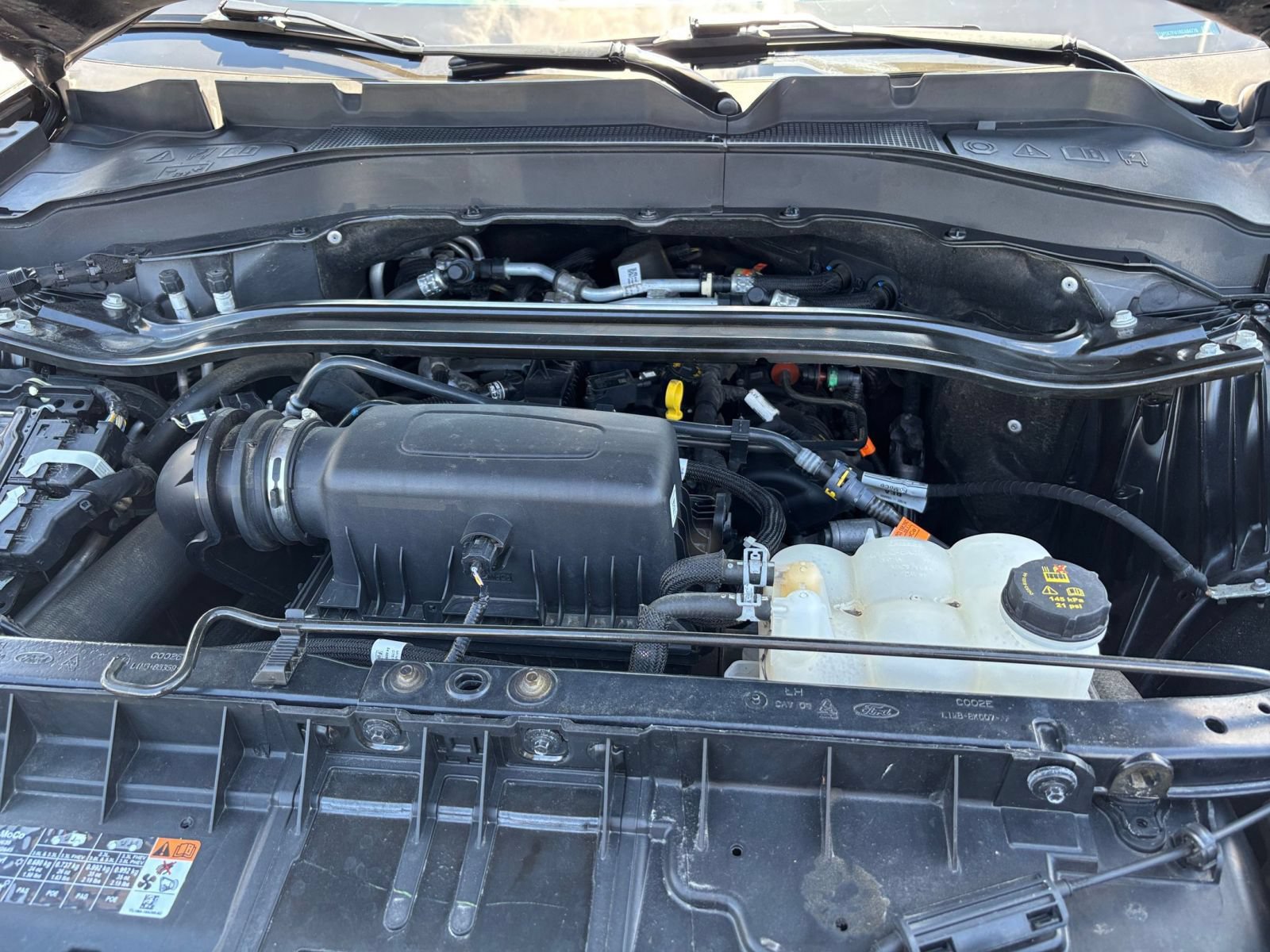 Used 2024 Ford Explorer Limited RWD image 31