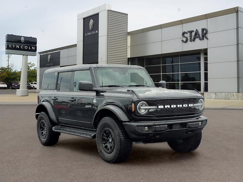 Used 2026 Ford Bronco Outer Banks w/ Sasquatch Package AWD/4WD image 1