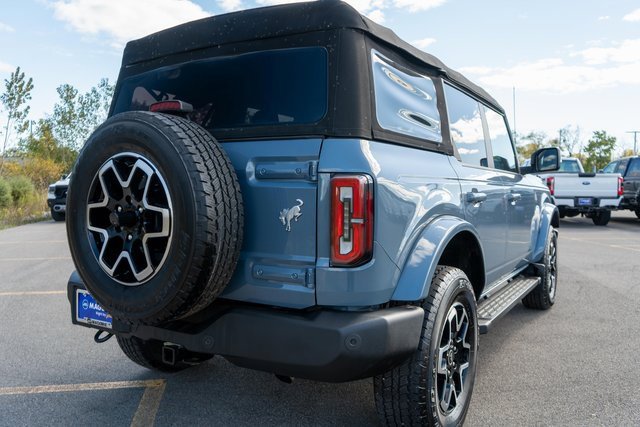 Used 2023 Ford Bronco Outer Banks image 6