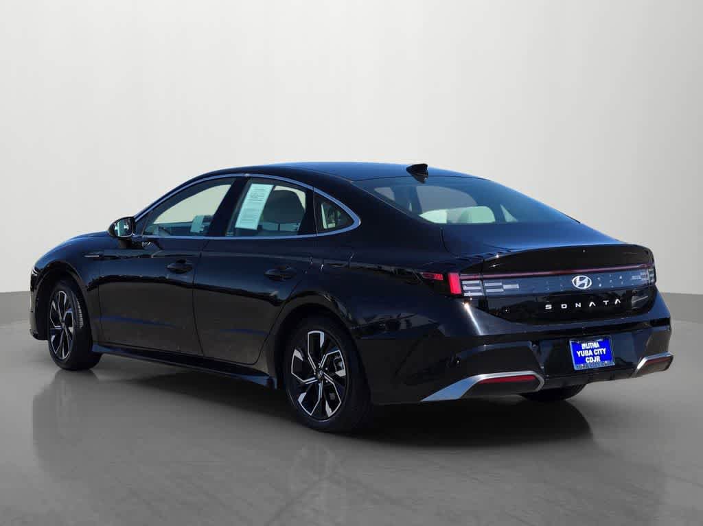 Used 2024 Hyundai Sonata SEL FWD image 4