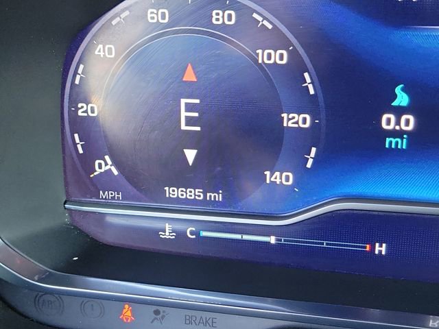 Used 2024 Chevrolet Suburban Premier w/ Premium Package image 33