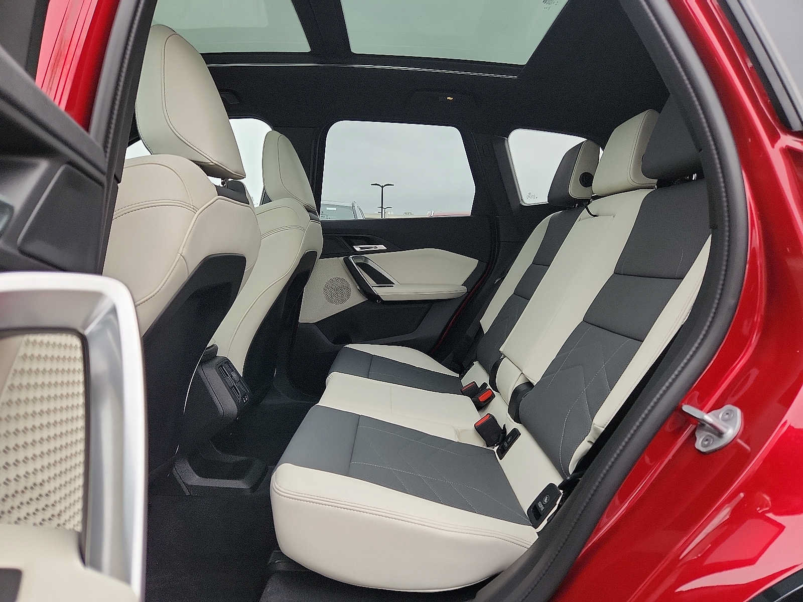 Used 2026 BMW X1 xDrive28i w/ Technology Package AWD/4WD image 10