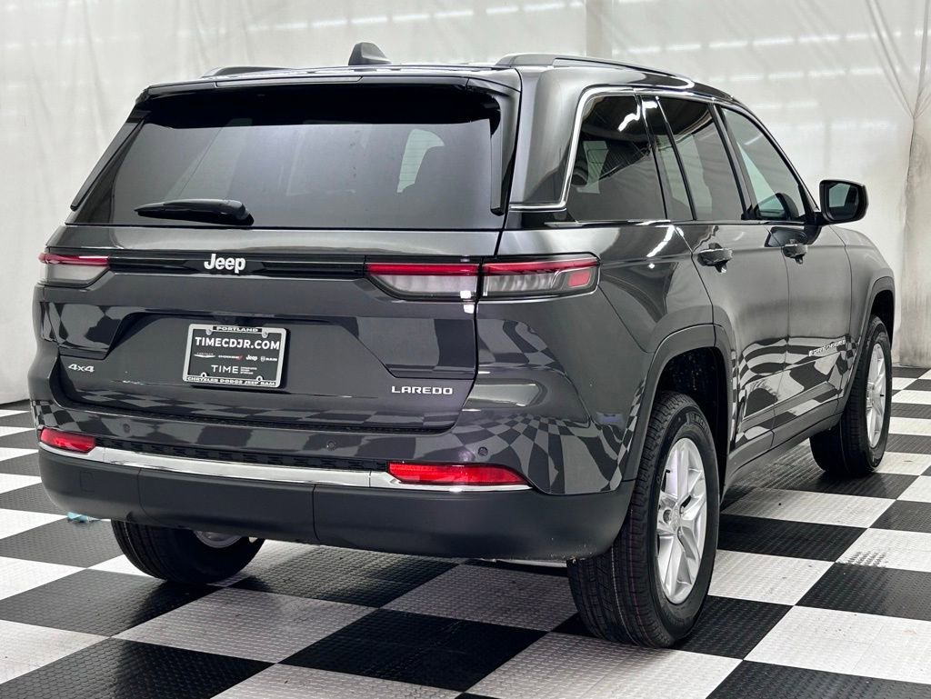 New 2025 Jeep Grand Cherokee Laredo X w/ Trailer Tow Package image 8