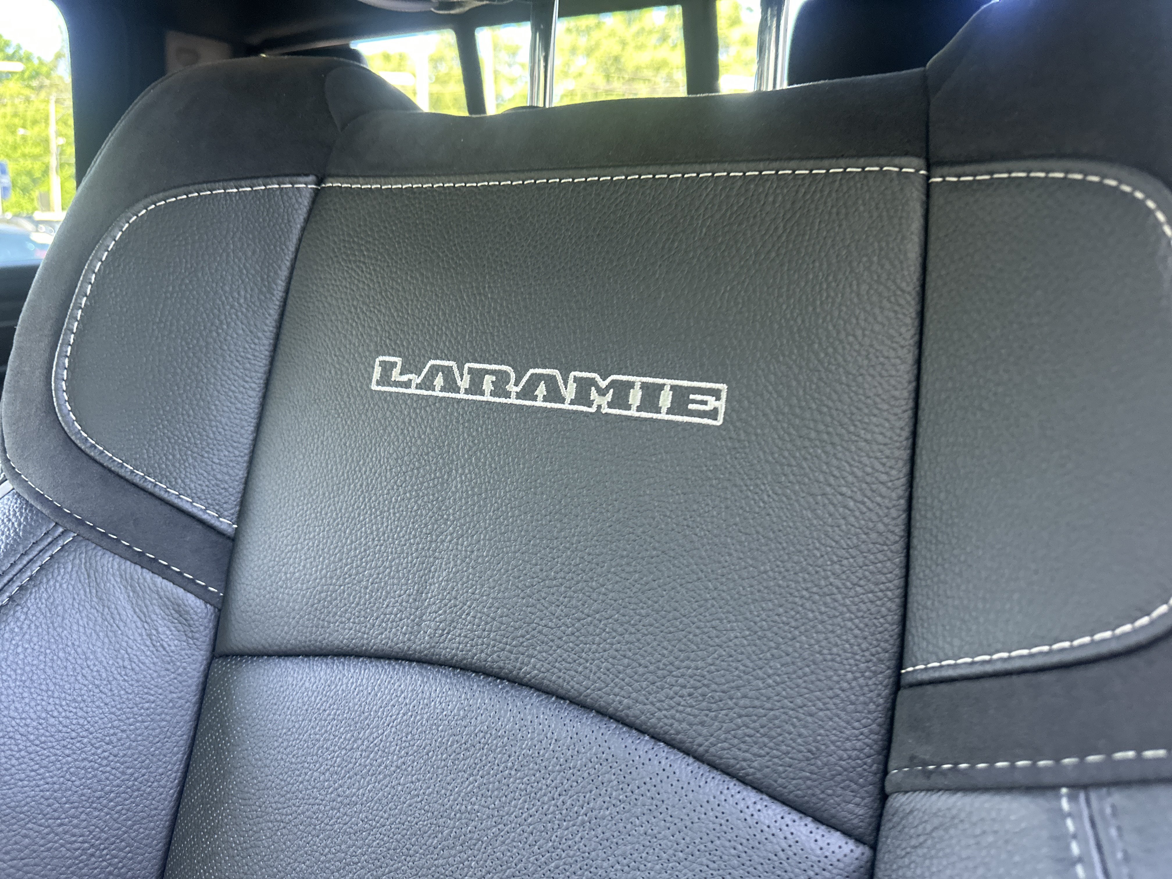 New 2026 RAM 3500 Big Horn w/ Laramie Trim Package AWD/4WD image 32