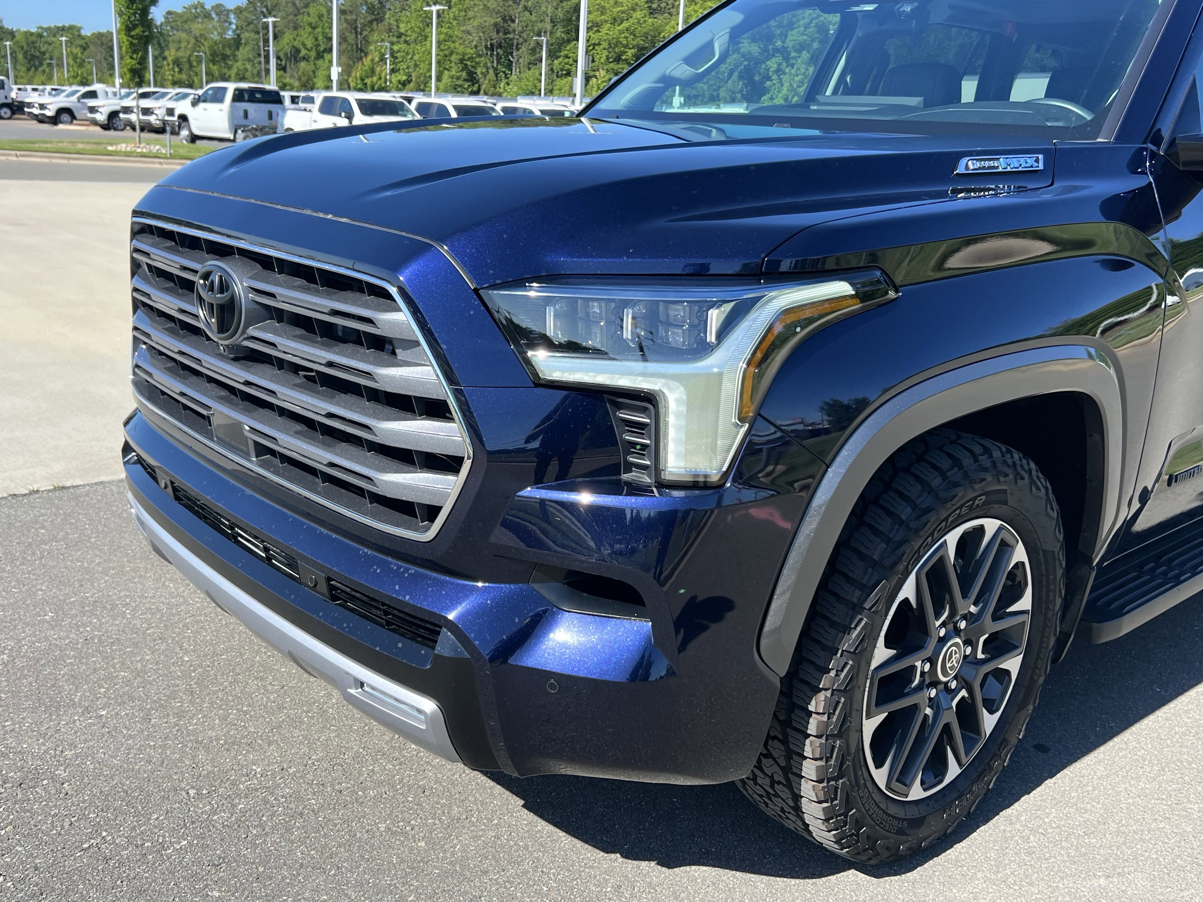 Used 2024 Toyota Sequoia Limited w/ Tow Technology Package AWD/4WD image 11