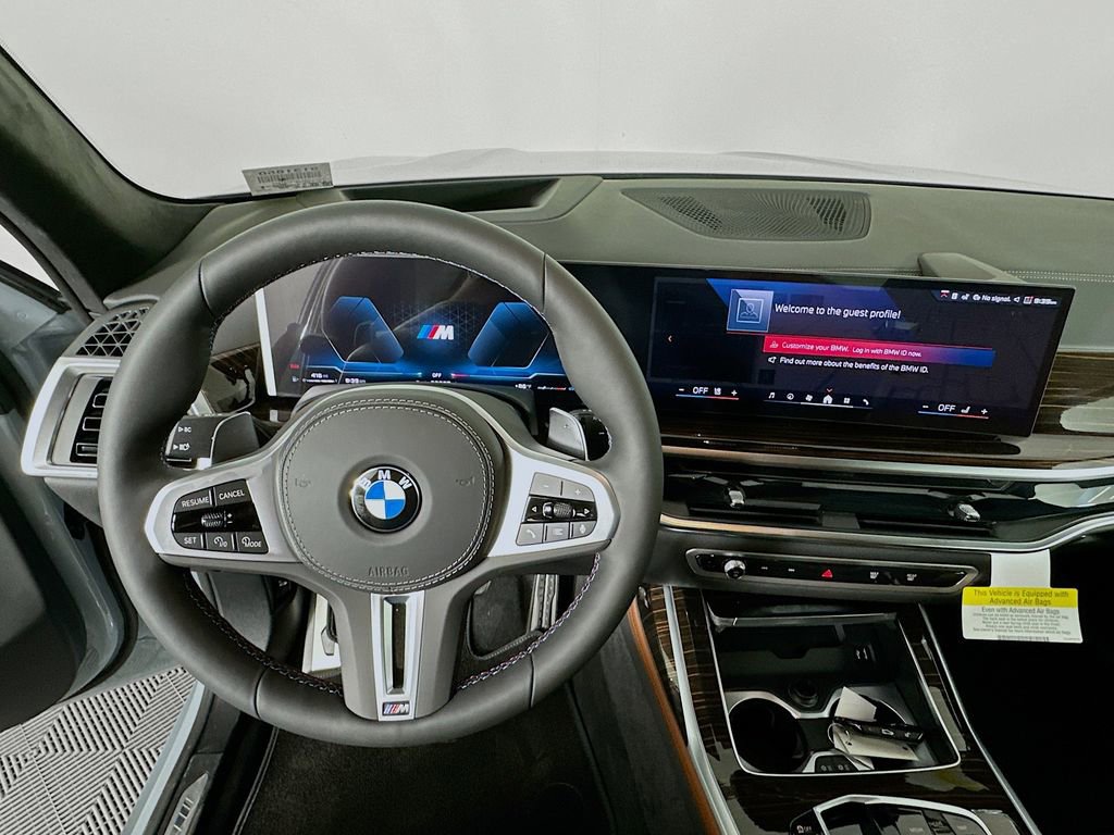 New 2026 BMW X7 M60i w/ Executive Package image 10