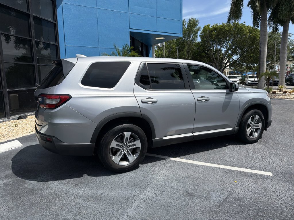Certified 2023 Honda Pilot EX-L image 8