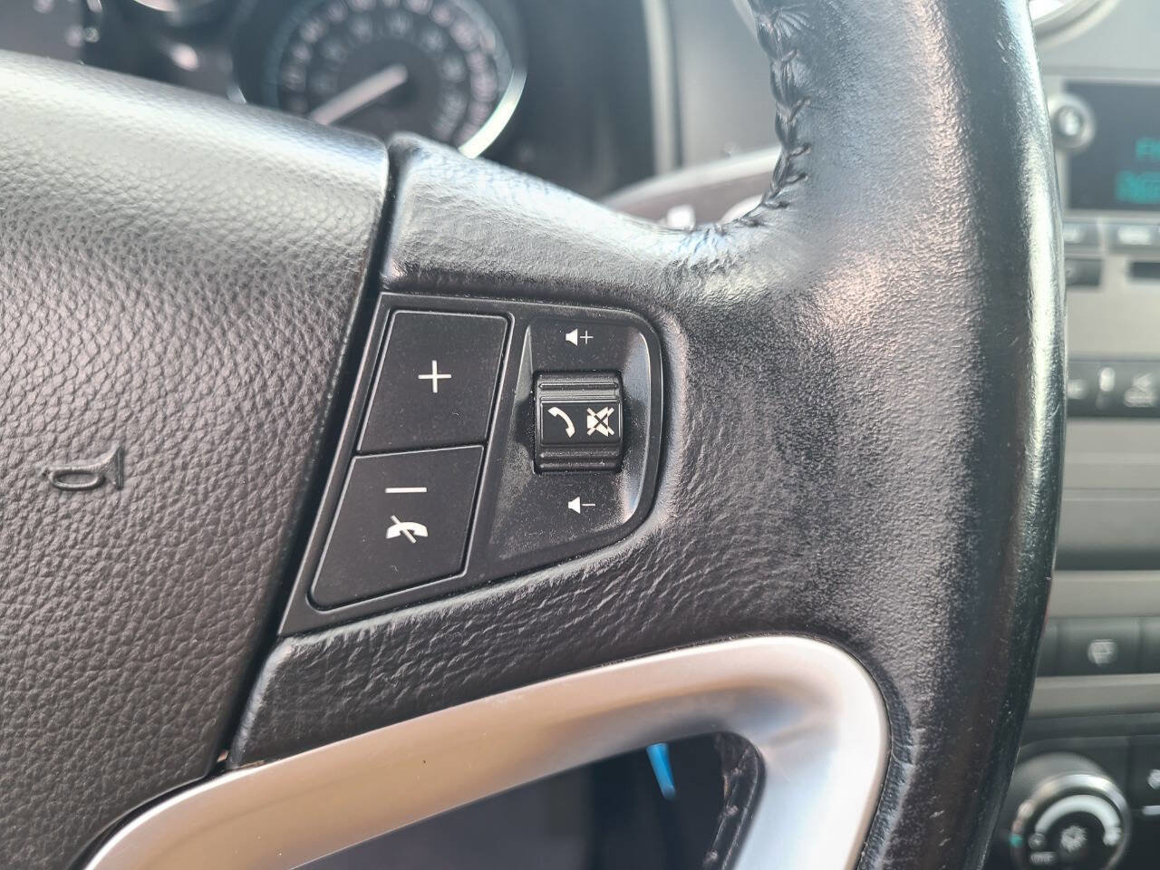 Used 2013 Chevrolet Captiva Sport LS image 25