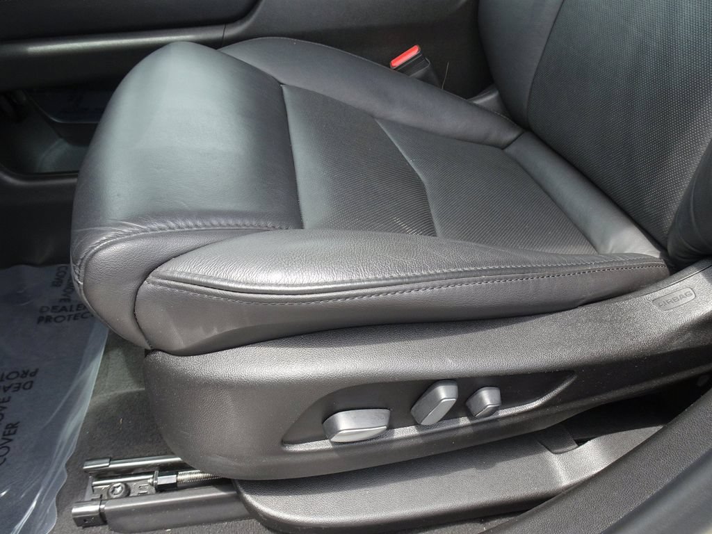 Used 2019 Cadillac XT5 Luxury AWD/4WD image 9