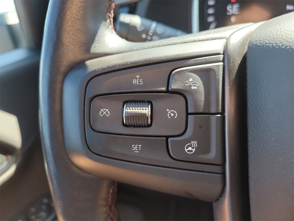 Used 2024 GMC Sierra 2500 AT4X w/ AT4X AEV Edition image 3