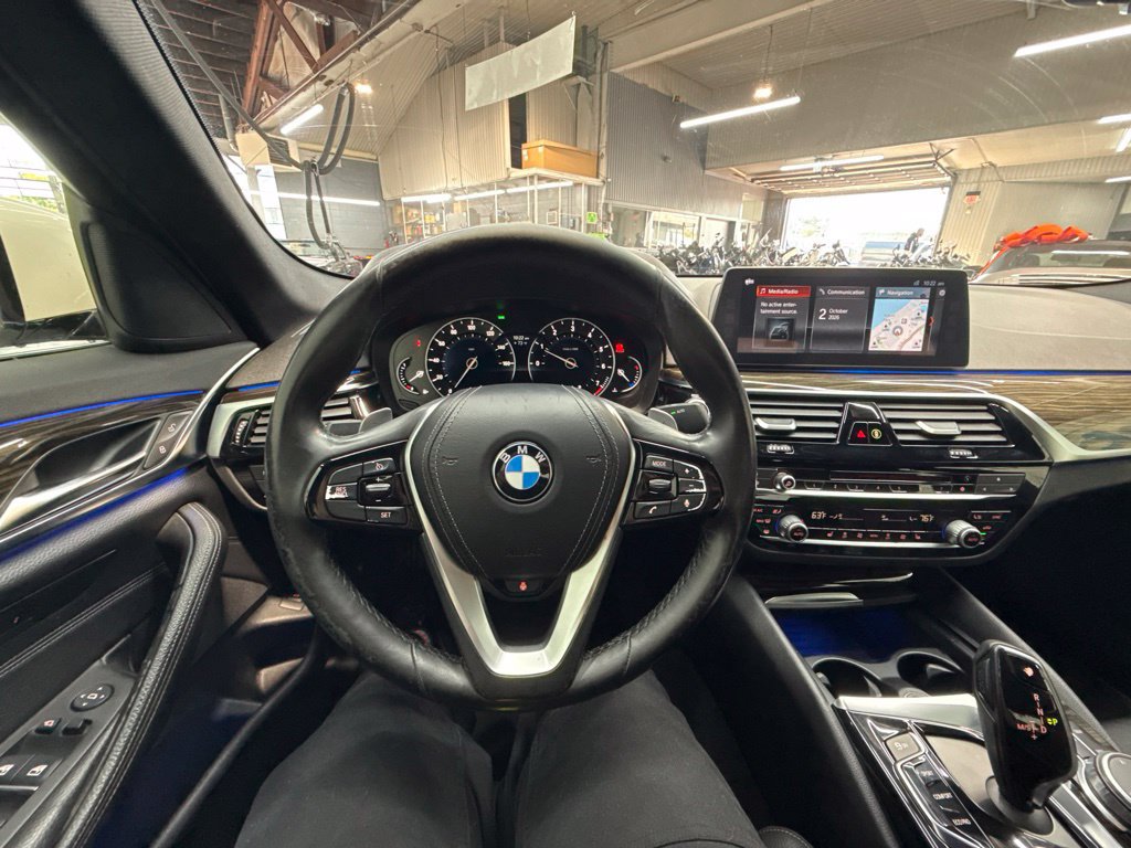 Used 2018 BMW 530i xDrive AWD/4WD image 19