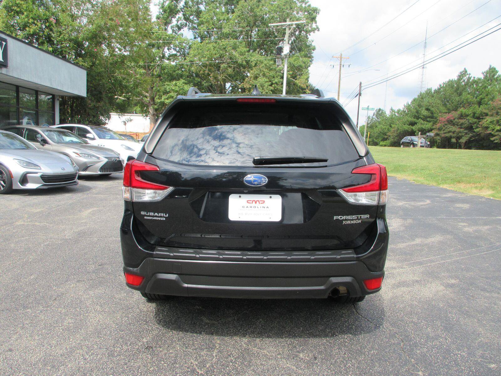 Used 2020 Subaru Forester Premium AWD/4WD image 6