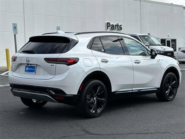 Used 2023 Buick Envision Essence w/ Technology Package I image 2