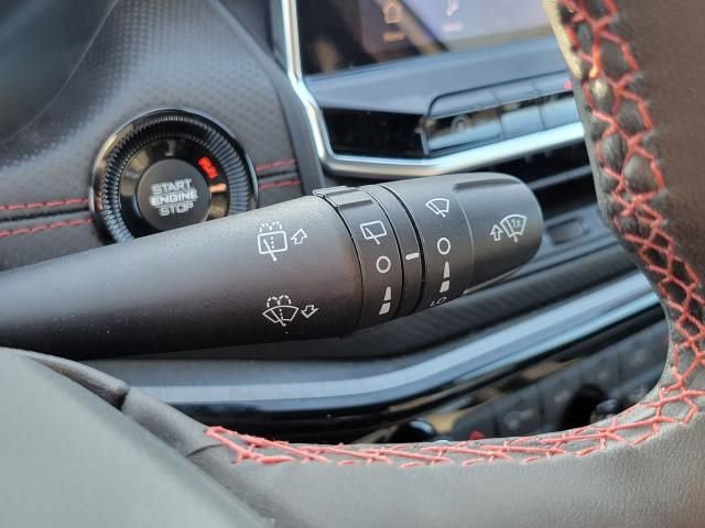 Used 2024 Jeep Compass Trailhawk w/ Trailhawk Elite Group image 30