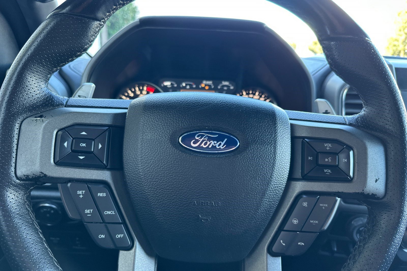 Used 2019 Ford F150 Raptor w/ Equipment Group 802A Luxury image 29